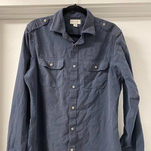 Banana Republic men's button down shirt, size M-15-15 1/2